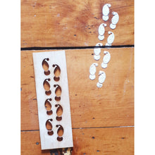 Load image into Gallery viewer, Christmas Time Footprints - My Family Rulers